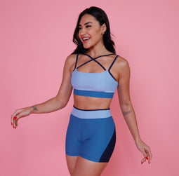 Conjunto Colors Sport - Top Decote e Short com Bolso - Azul Marinho, Azul Céu e Azul Mar